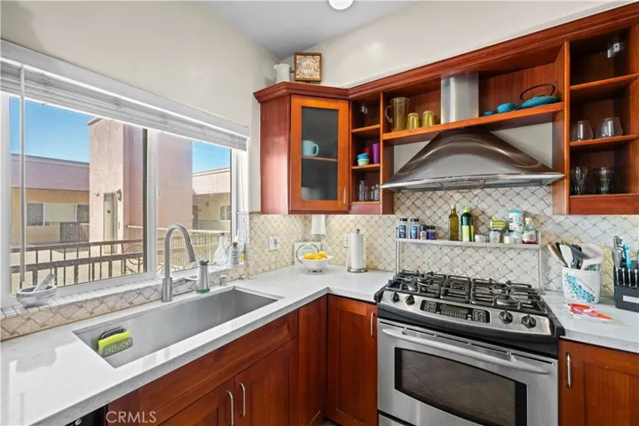 Kitchen tenant's belongings-vacant now