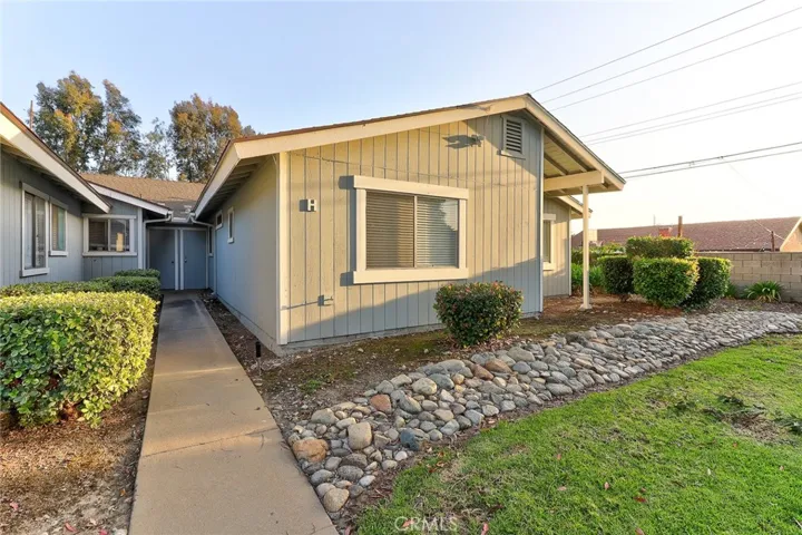 4622 San Jose H, Montclair, California 91763
