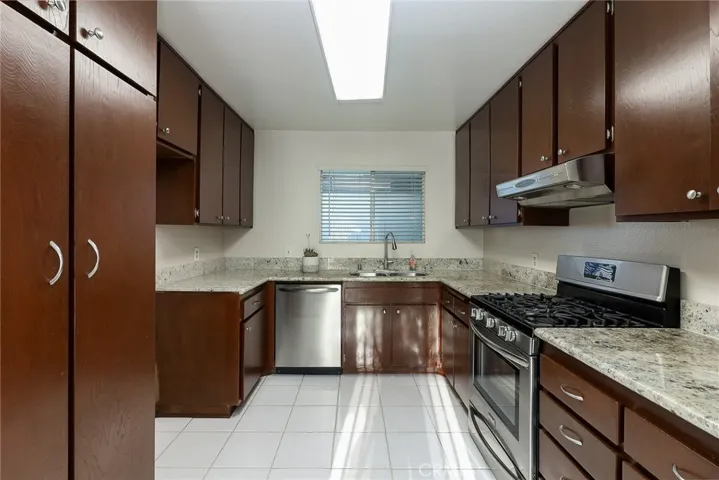 4622 San Jose H, Montclair, California 91763