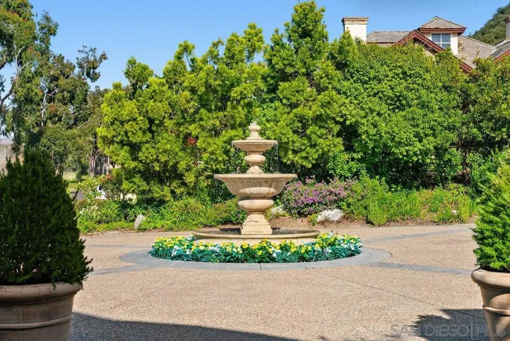 6253 Clubhouse Drive, Rancho Santa Fe, California 92067