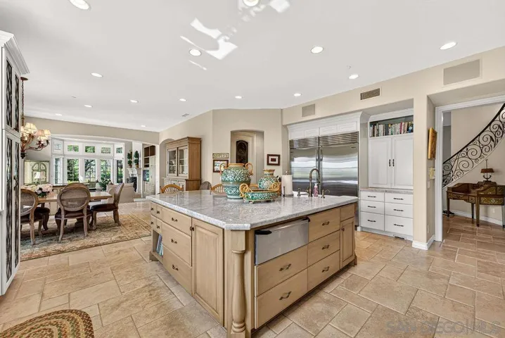 6253 Clubhouse Drive, Rancho Santa Fe, California 92067