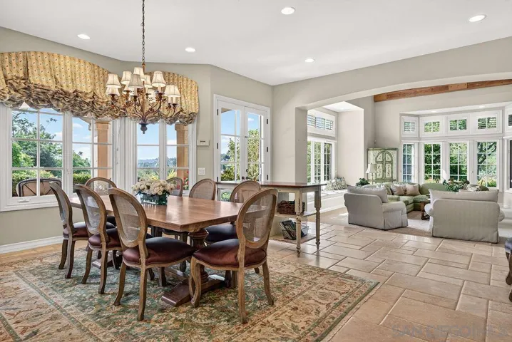 6253 Clubhouse Drive, Rancho Santa Fe, California 92067