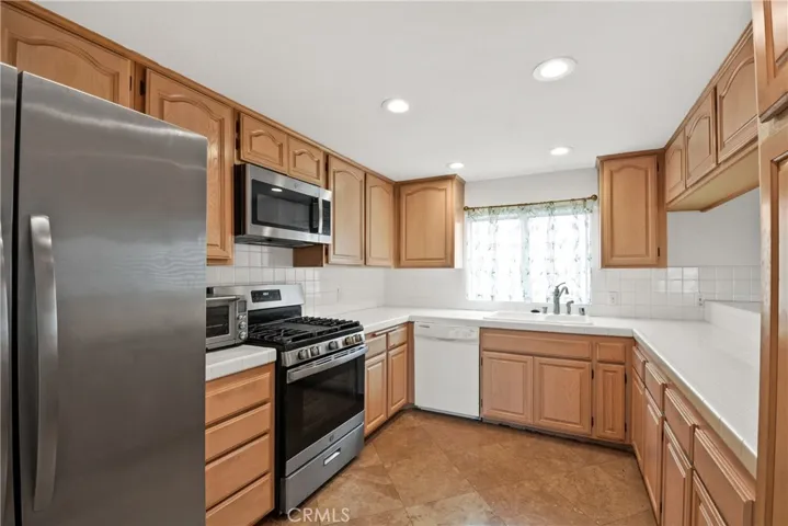 1158 W 11th Street J, San Pedro, California 90731