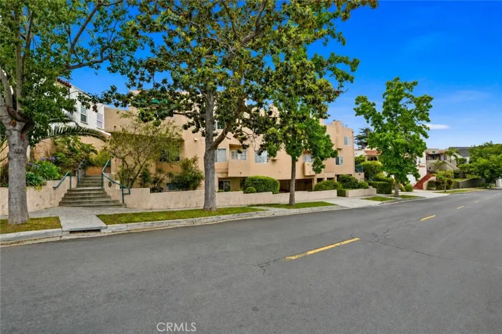 Photo has been virtually edited to remove cars.