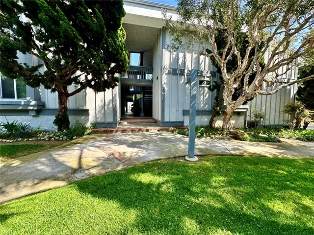 16982 Pacific Coast, Huntington Beach, California 92649