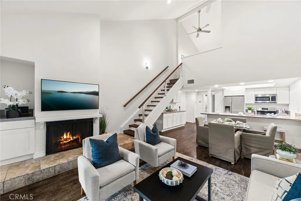 2774 Pine Creek Cir