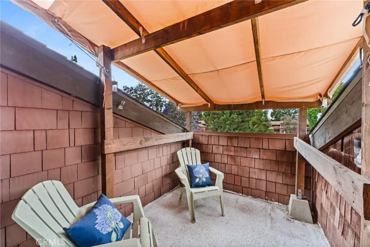Private upstairs balcony