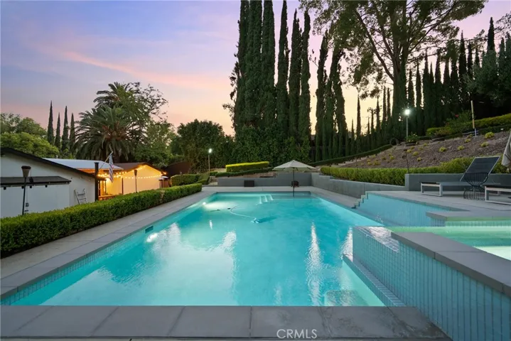 6013 Lubao Avenue, Woodland Hills, California 91367