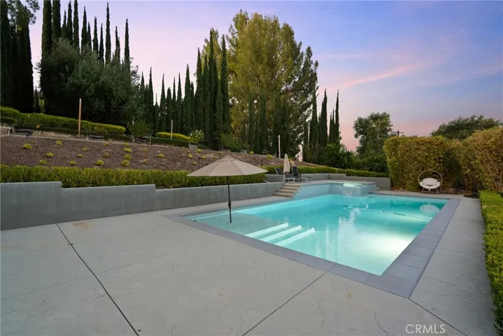 6013 Lubao Avenue, Woodland Hills, California 91367