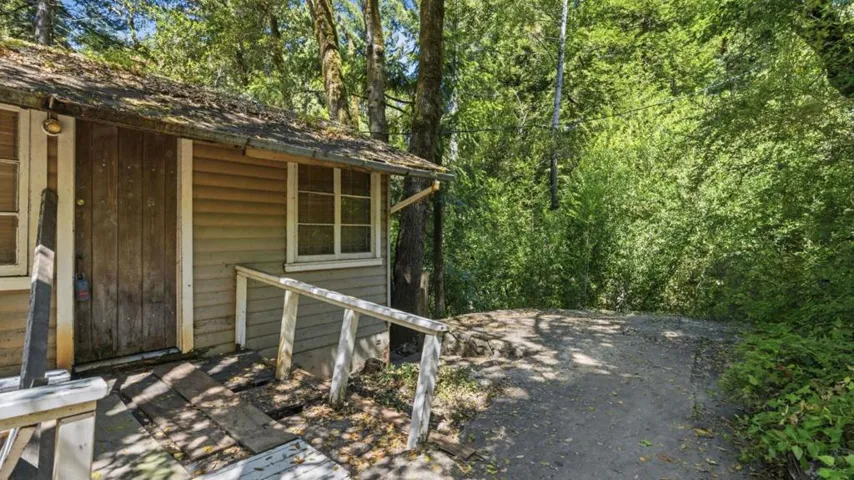 17925 Highway 9, Boulder Creek, California 95006