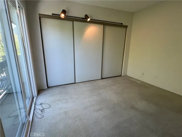 14560 Clark Street 204, Sherman Oaks, California 91411