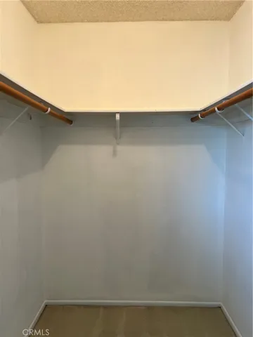 14560 Clark Street 204, Sherman Oaks, California 91411