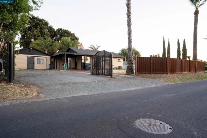 141 Carol Ln, Oakley, California 94561