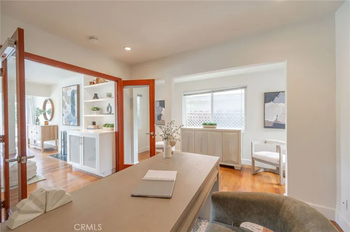 19281 Berclair, Tarzana, California 91356