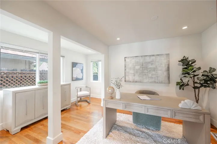 19281 Berclair, Tarzana, California 91356