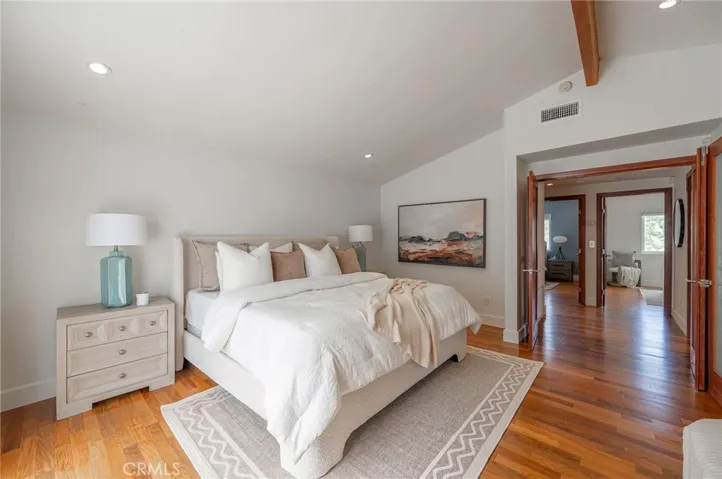 19281 Berclair, Tarzana, California 91356
