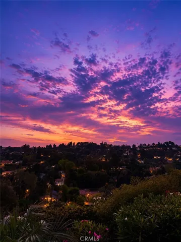19281 Berclair, Tarzana, California 91356