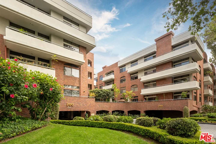 200 N Swall Drive 455, Beverly Hills, California 90211