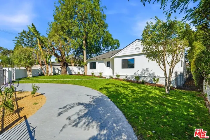 12455 Milbank Street, Studio City, California 91604