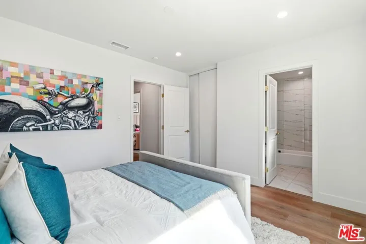 12455 Milbank Street, Studio City, California 91604