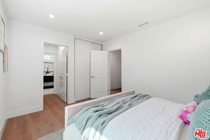 12455 Milbank Street, Studio City, California 91604