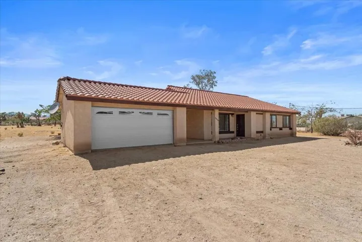 04-4374 Linda Lee Dr-3
