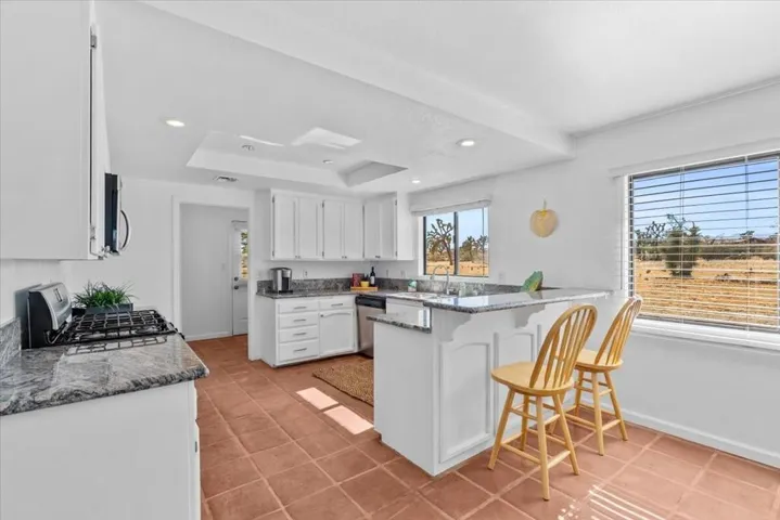 12-4374 Linda Lee Dr-20