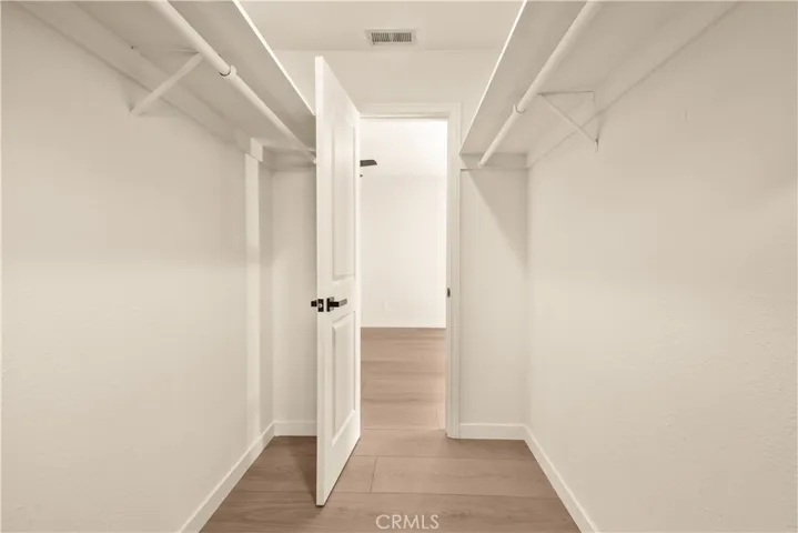 Walk in closet