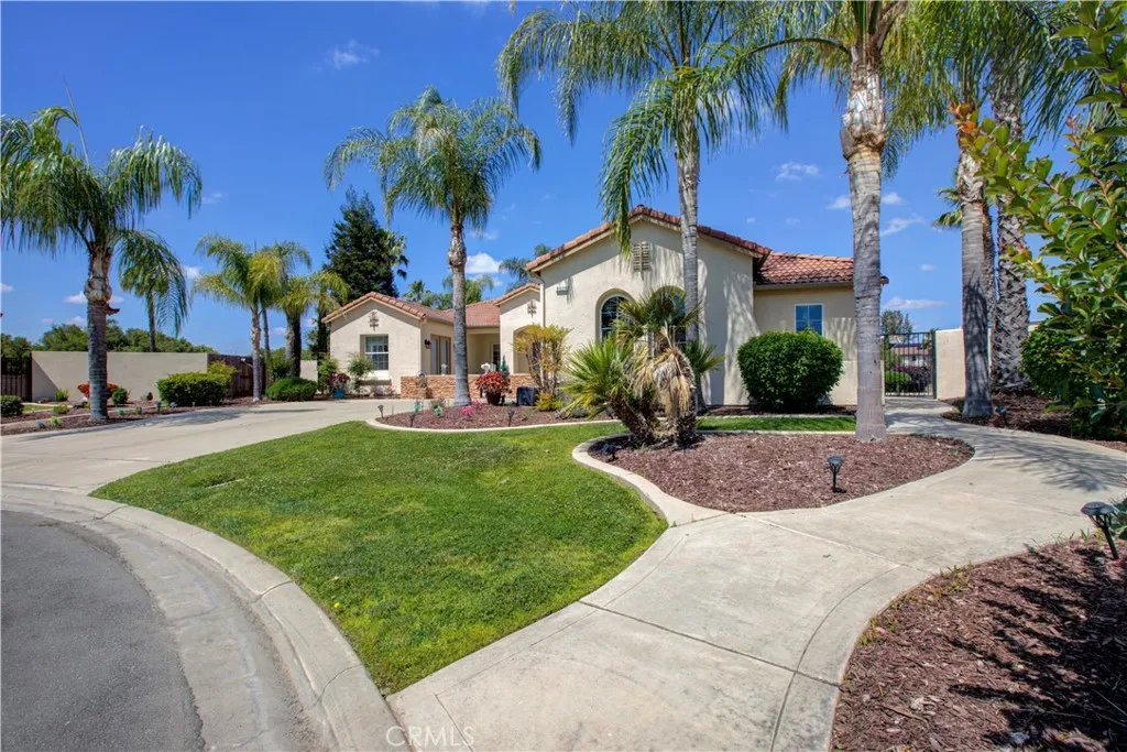 8020 Lake Shore