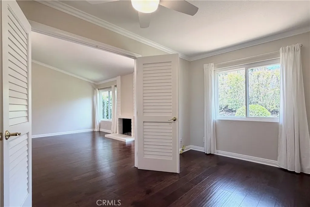 3rd bedroom/den. Opens to Living Room
