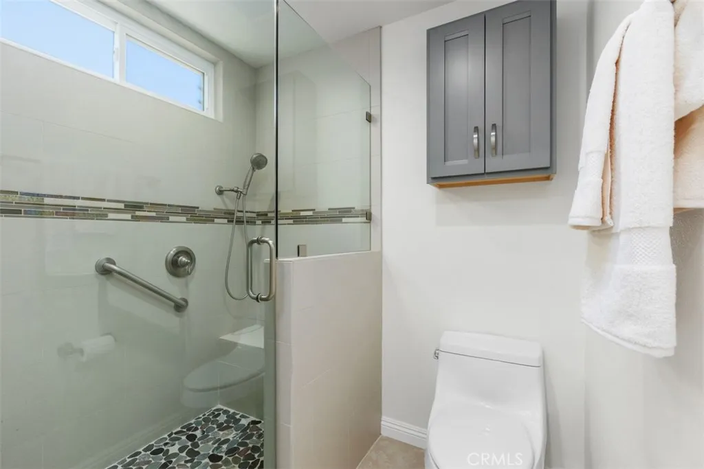 Primary shower