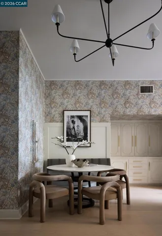 Breakfast Nook