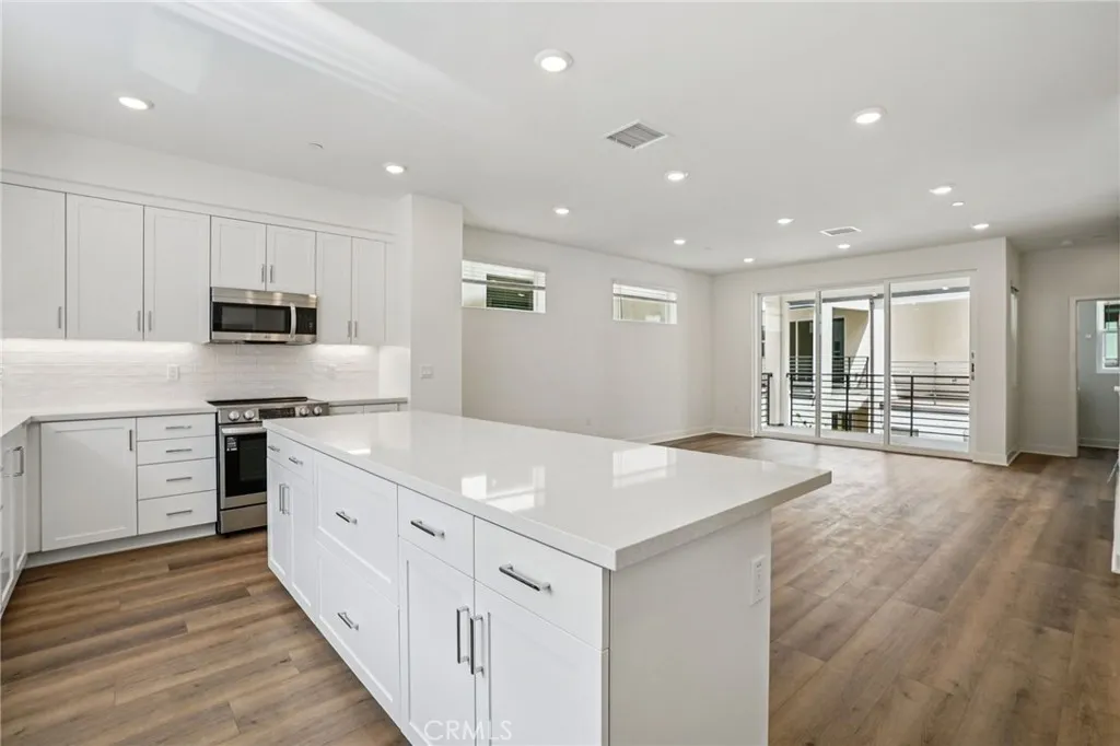 Spacious kitchen