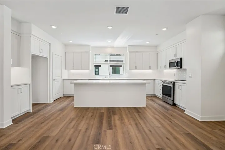 Spacious kitchen