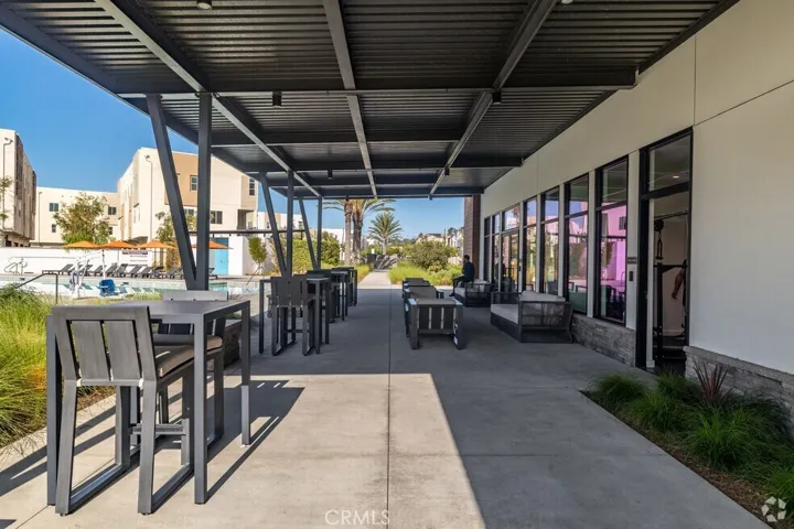 Common area outdoor lounge