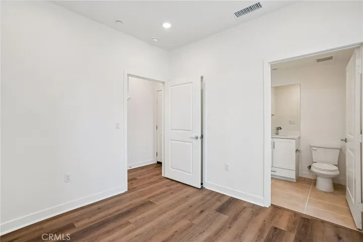 Junior primary suite