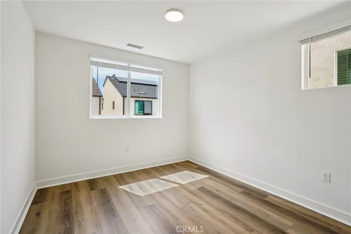 Secondary bedroom