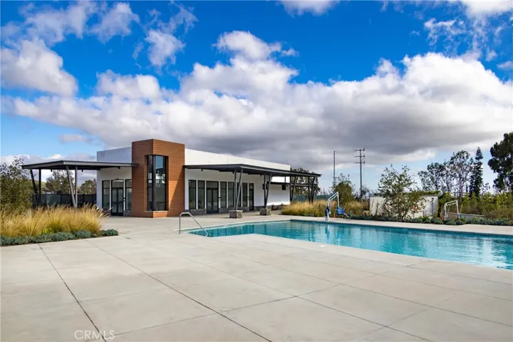 Common area pool