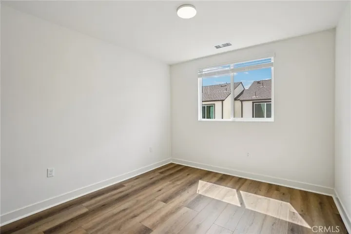 Secondary bedroom