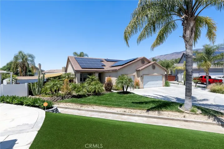 293 Captains Court, San Jacinto, California 92583