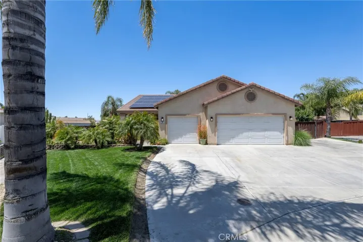 293 Captains Court, San Jacinto, California 92583