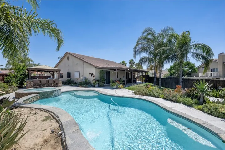 293 Captains Court, San Jacinto, California 92583
