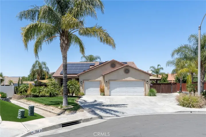 293 Captains Court, San Jacinto, California 92583