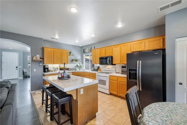 293 Captains Court, San Jacinto, California 92583
