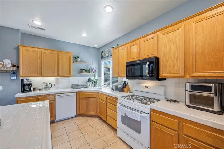 293 Captains Court, San Jacinto, California 92583