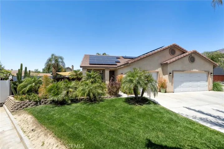 293 Captains Court, San Jacinto, California 92583