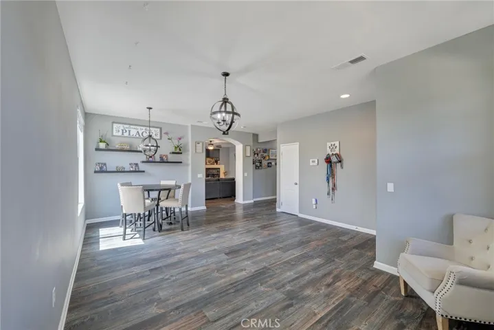 293 Captains Court, San Jacinto, California 92583