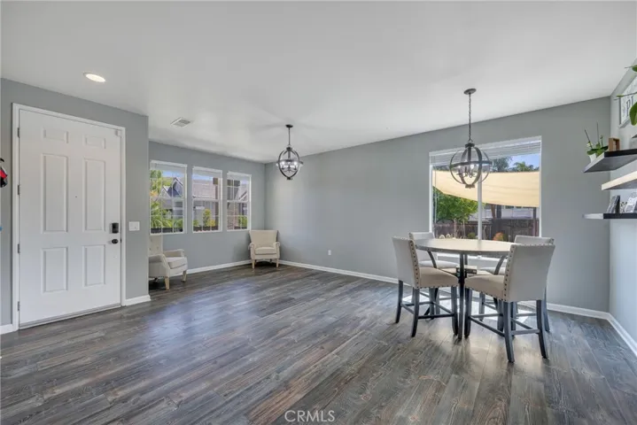 293 Captains Court, San Jacinto, California 92583