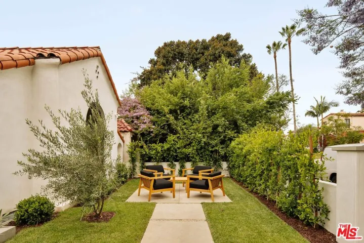6500 W 5th Street, Los Angeles, California 90048