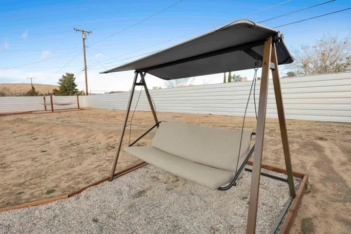 7137 Hanford Avenue, Yucca Valley, California 92284